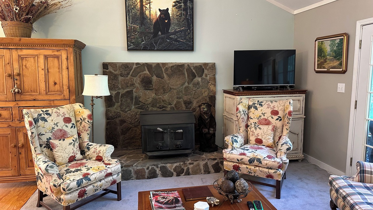 Photo of Livingroom in Lake Toxaway