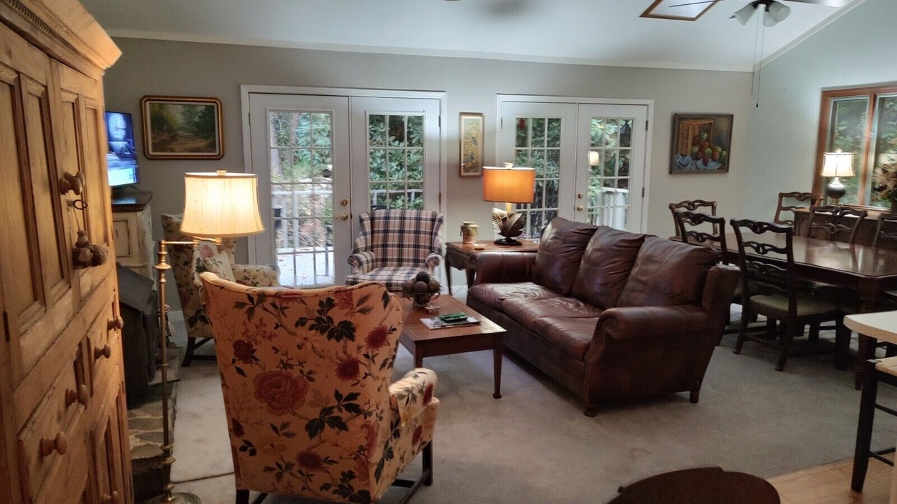 Photo of Others in Lake Toxaway