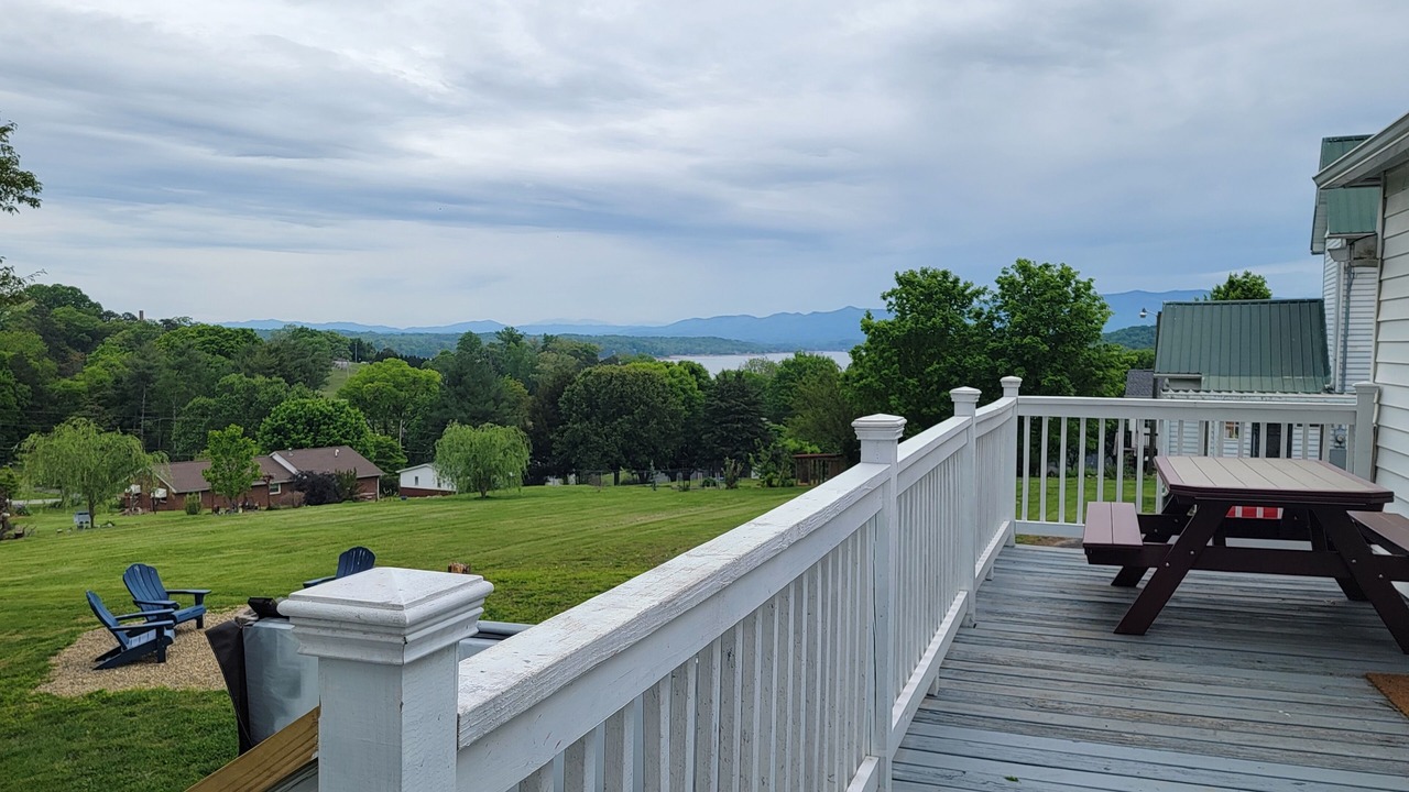 Photo of Outdoor in Dandridge