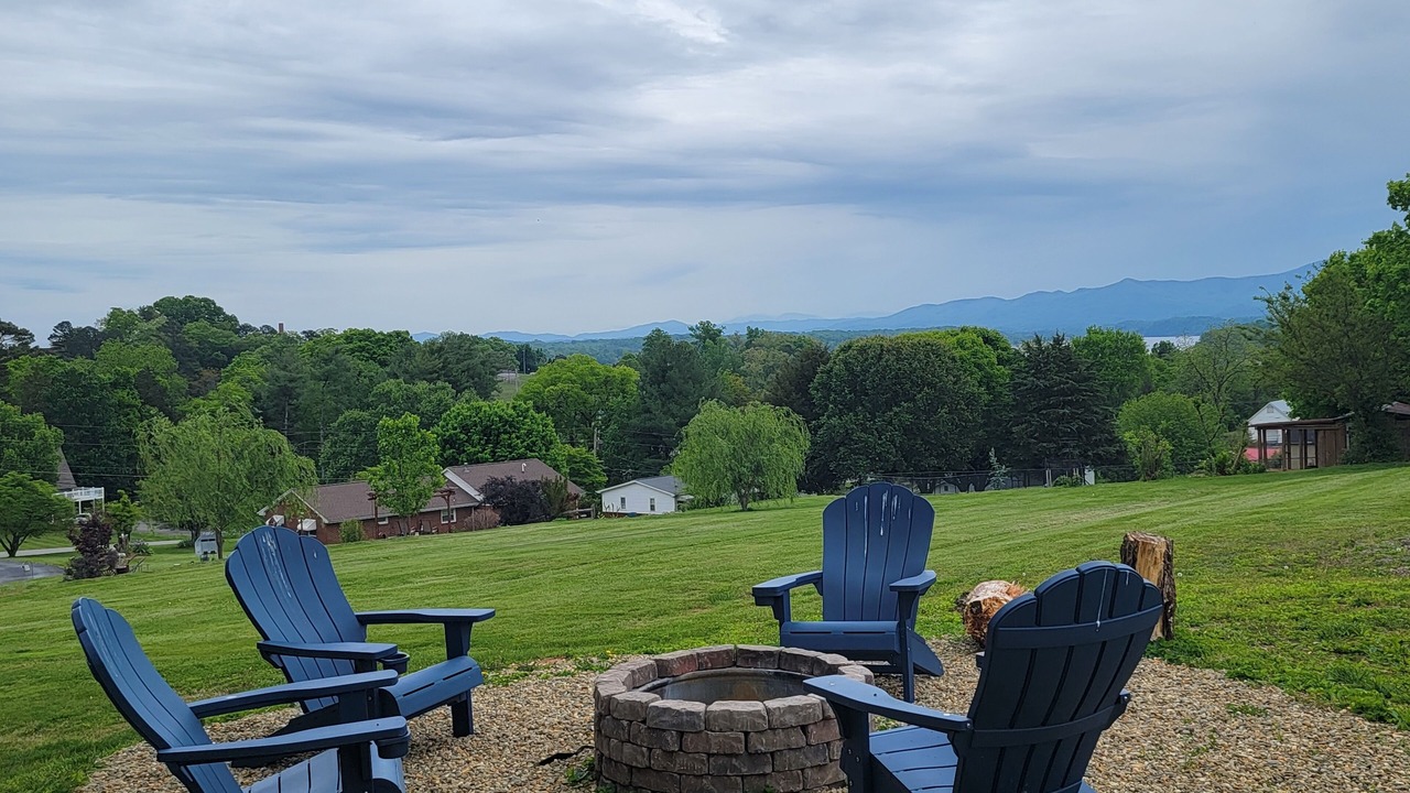 Photo of Outdoor in Dandridge