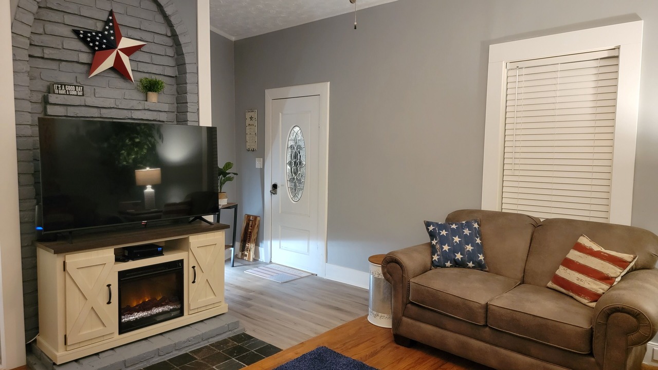 Photo of Livingroom in Dandridge