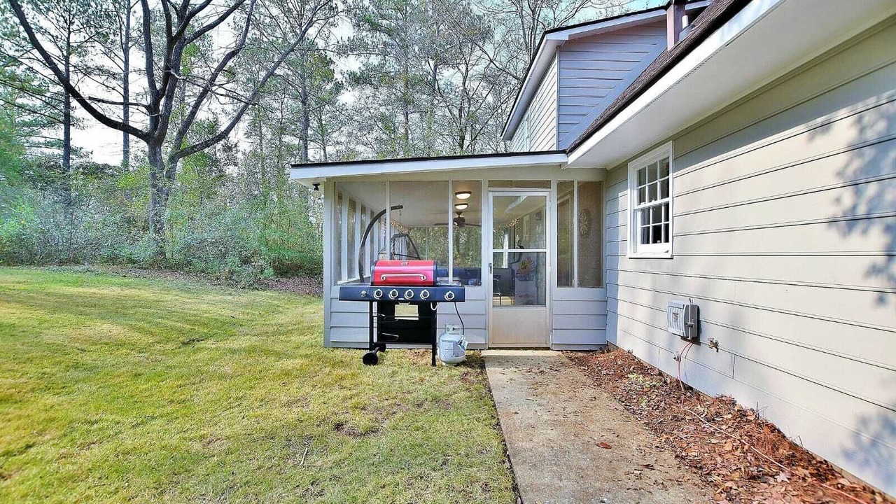 Photo of Others in Fortson