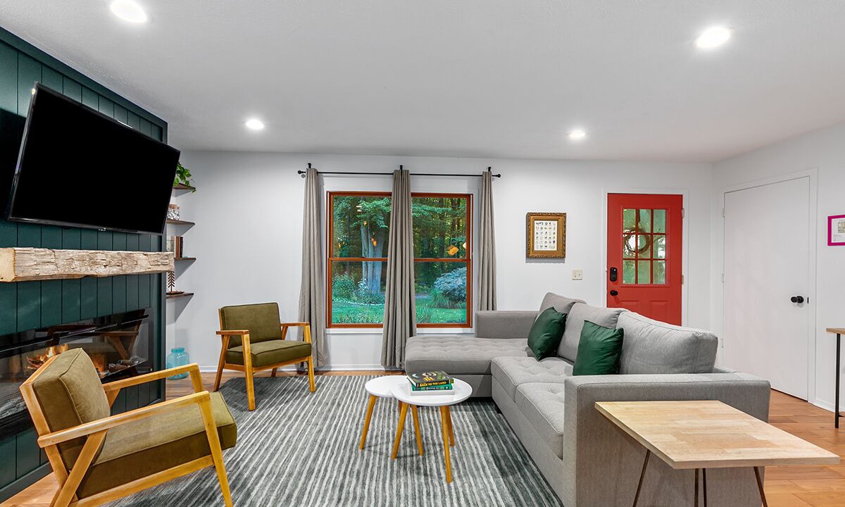Photo of Livingroom in Saugatuck