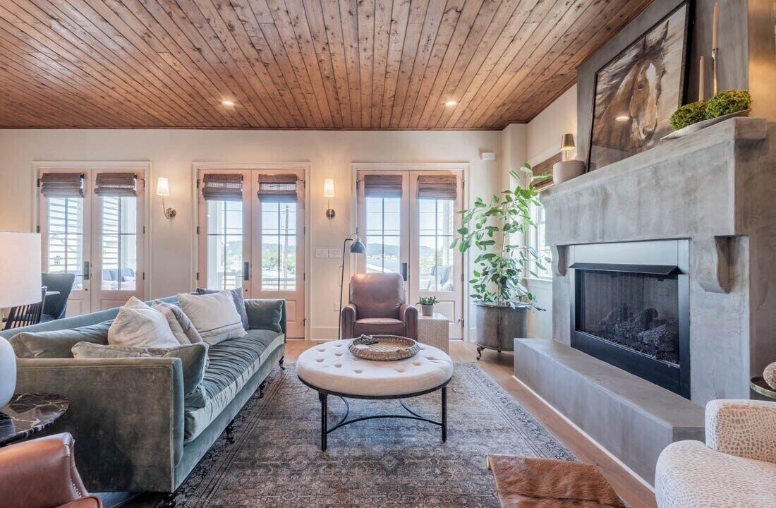 Photo of Livingroom in Guntersville