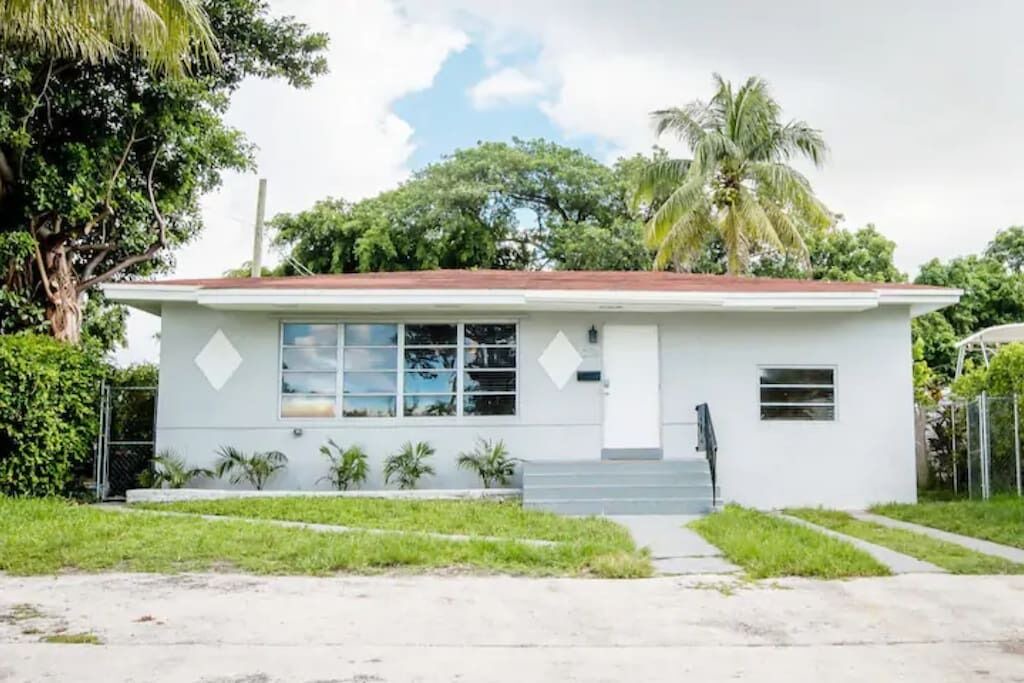 Photo of Outdoor in Miami Shores