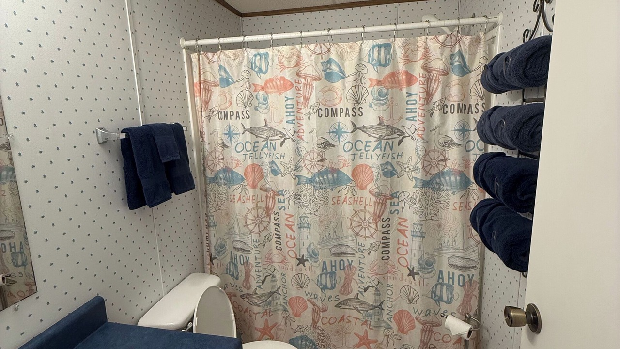 Photo of Bathroom in Eatonton