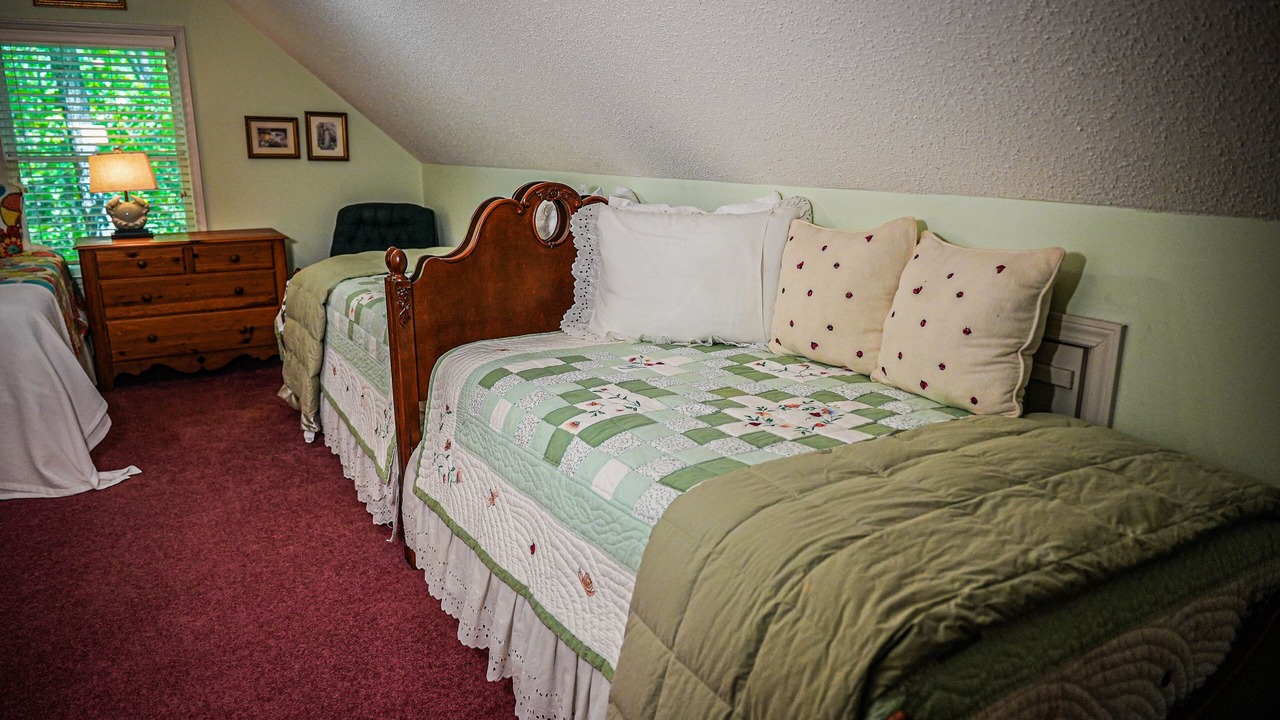 Photo of Bedroom in Pine Mountain