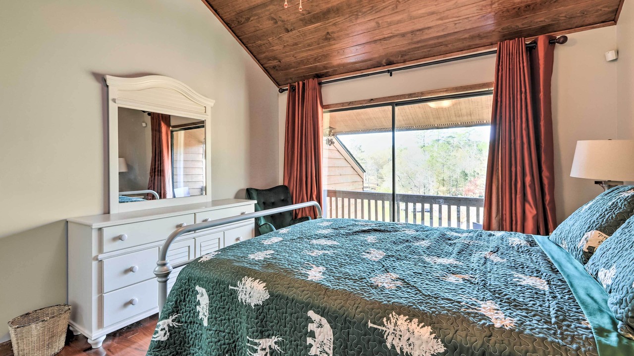 Photo of Bedroom in Macon