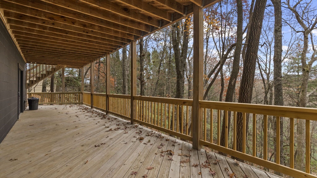 Photo of Patio Balcony in Lake Toxaway