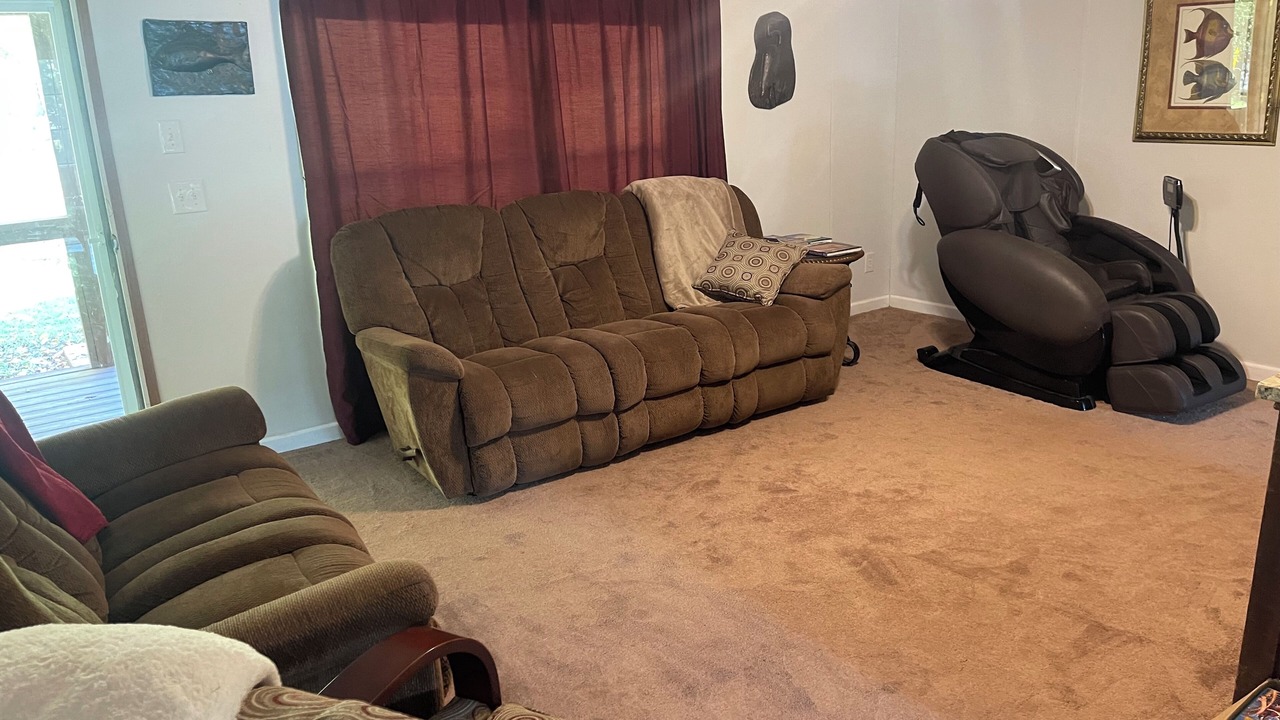 Photo of Livingroom in Eatonton