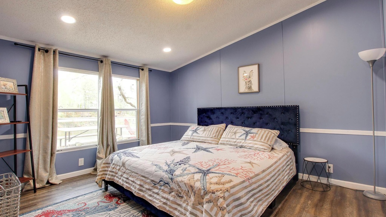 Photo of Bedroom in Crane Hill