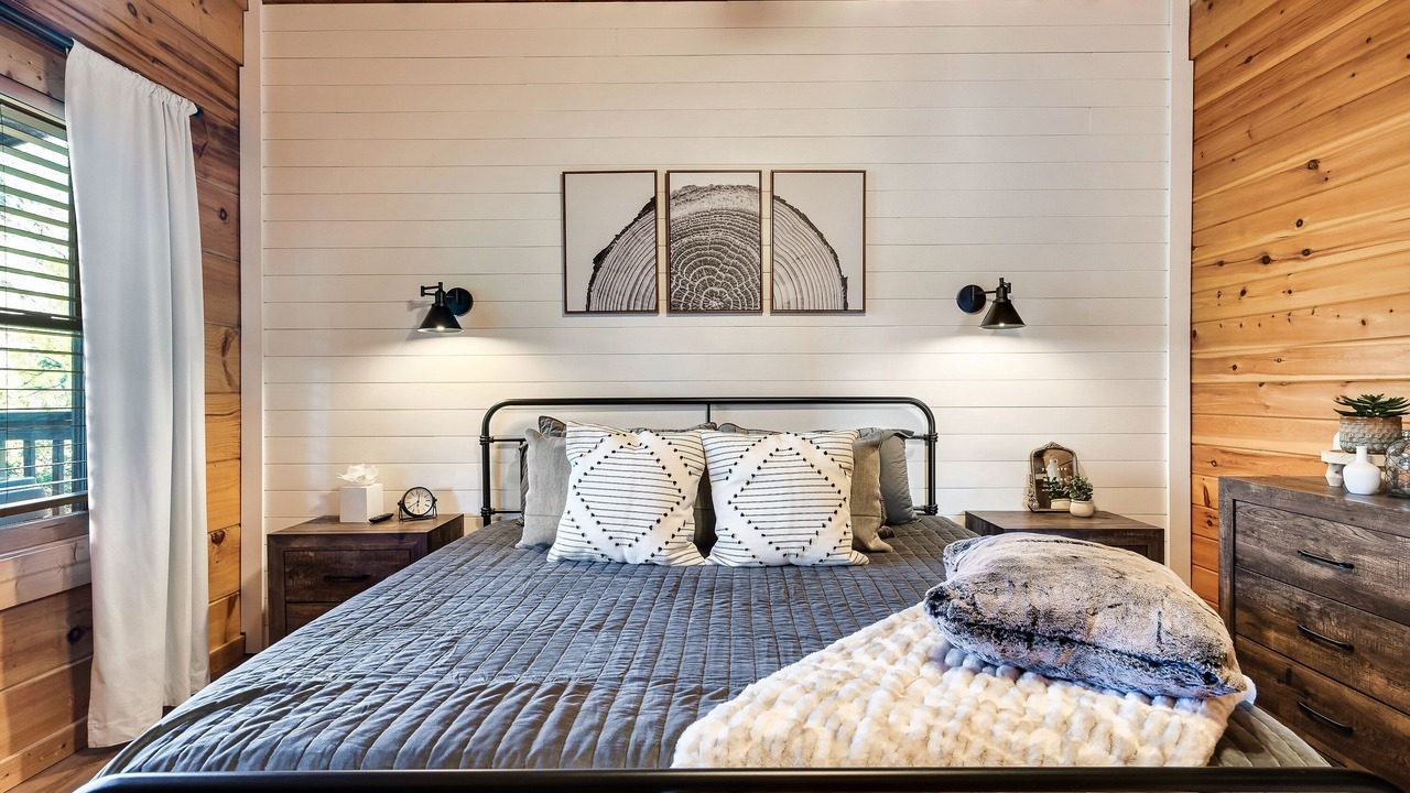 Photo of Bedroom in Sevierville