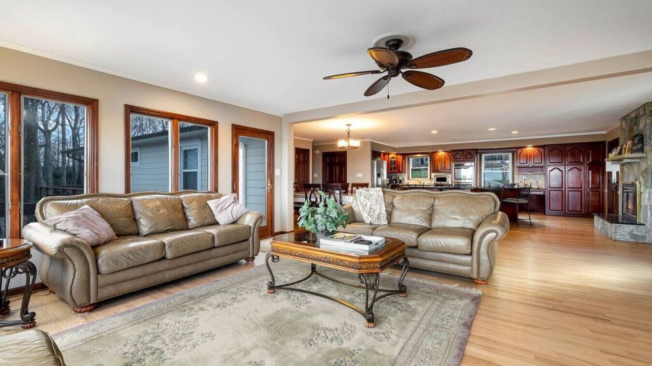 Photo of Livingroom in Mayhew