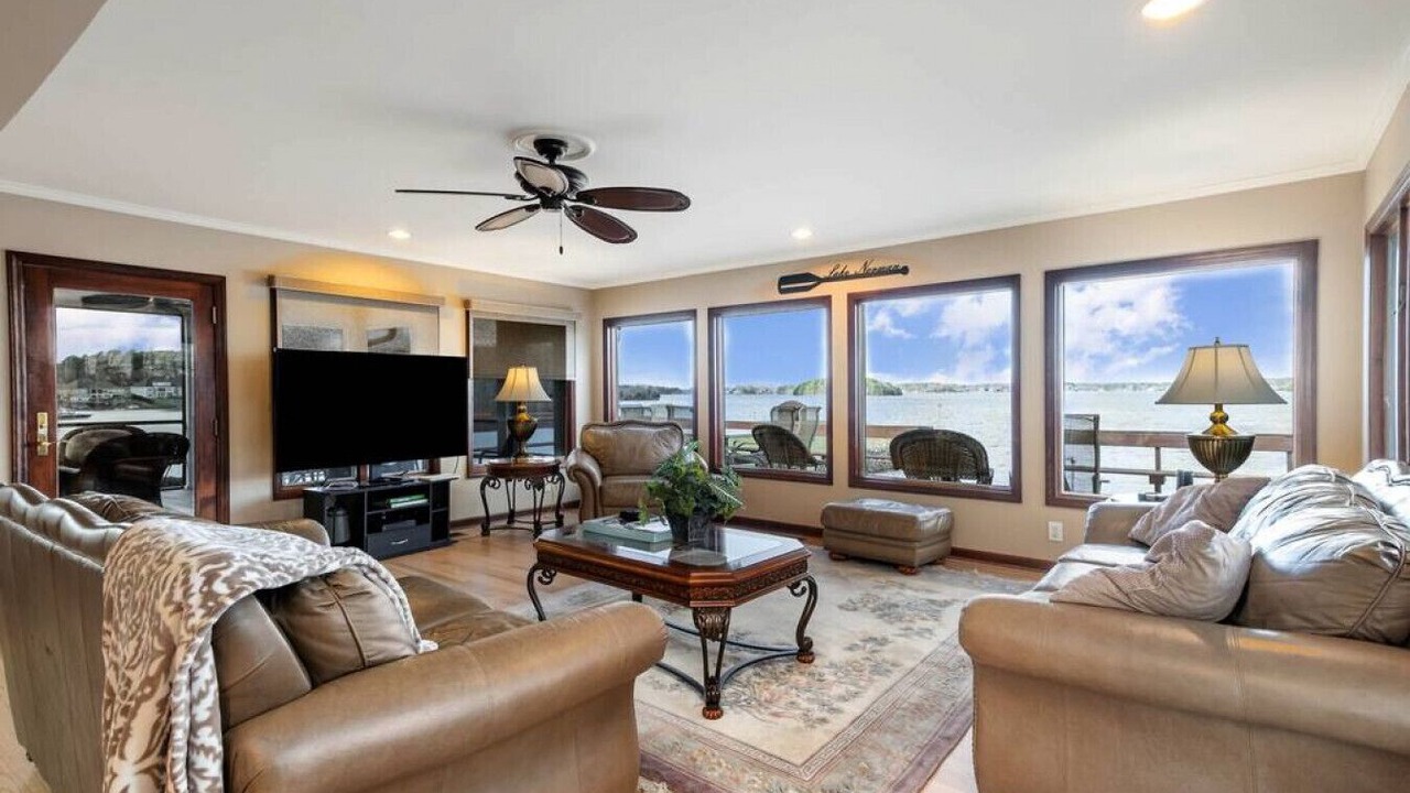 Photo of Livingroom in Mayhew