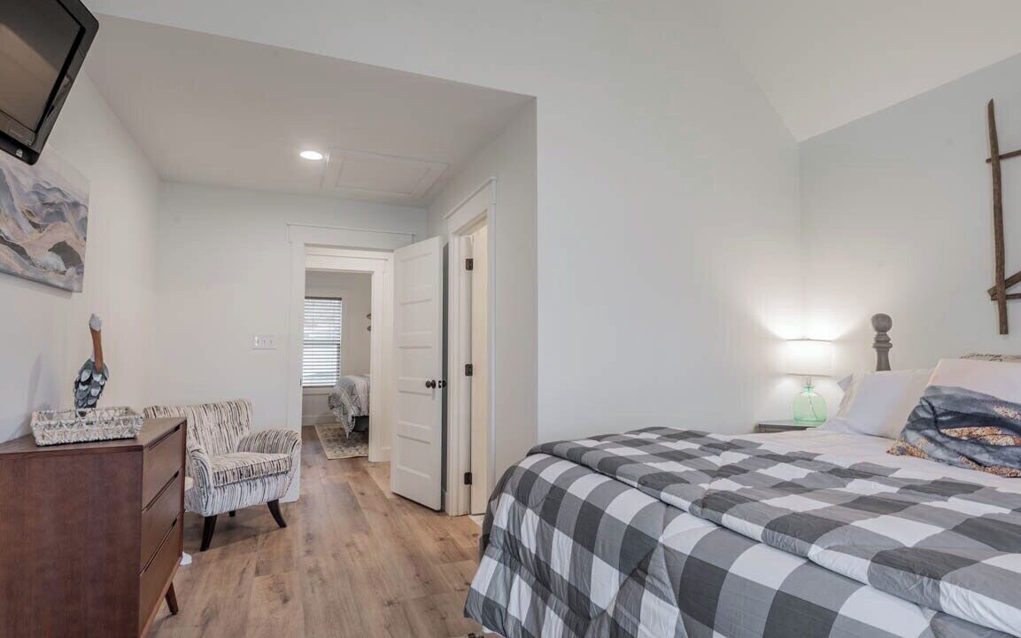 Photo of Bedroom in Guntersville