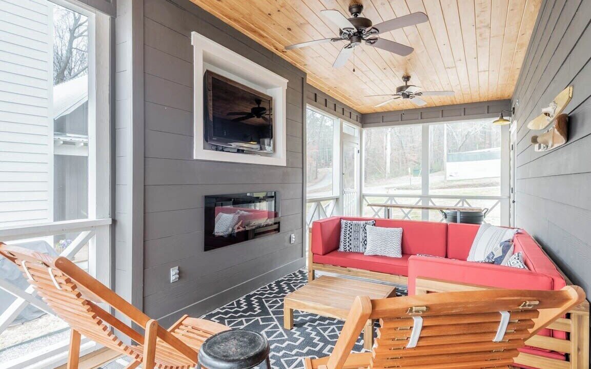 Photo of Livingroom in Guntersville