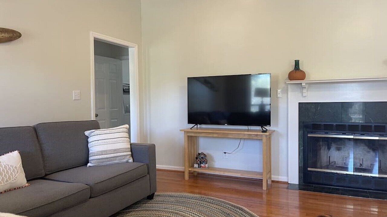 Photo of Livingroom in Milledgeville