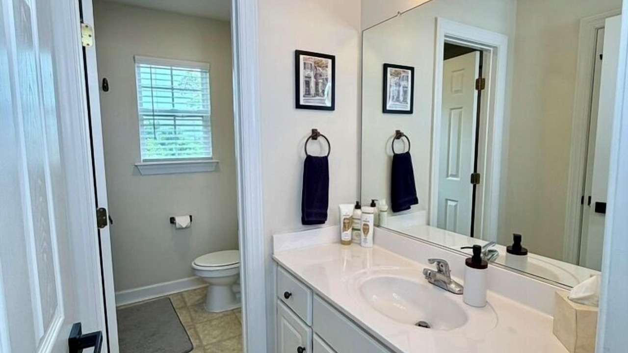 Photo of Bathroom in Hunters Ridge