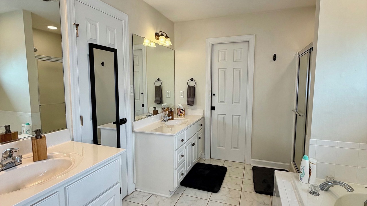 Photo of Bathroom in Hunters Ridge