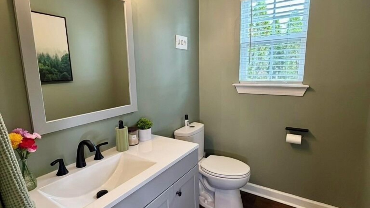 Photo of Bathroom in Hunters Ridge