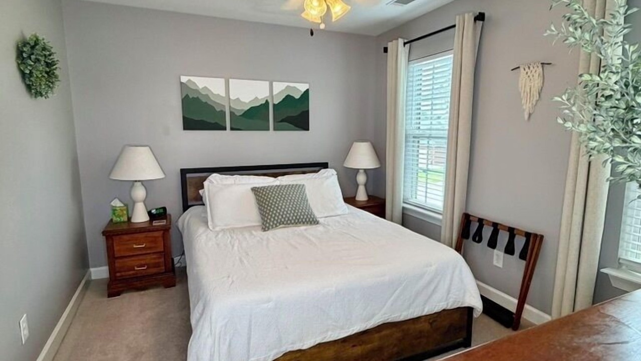 Photo of Bedroom in Hunters Ridge