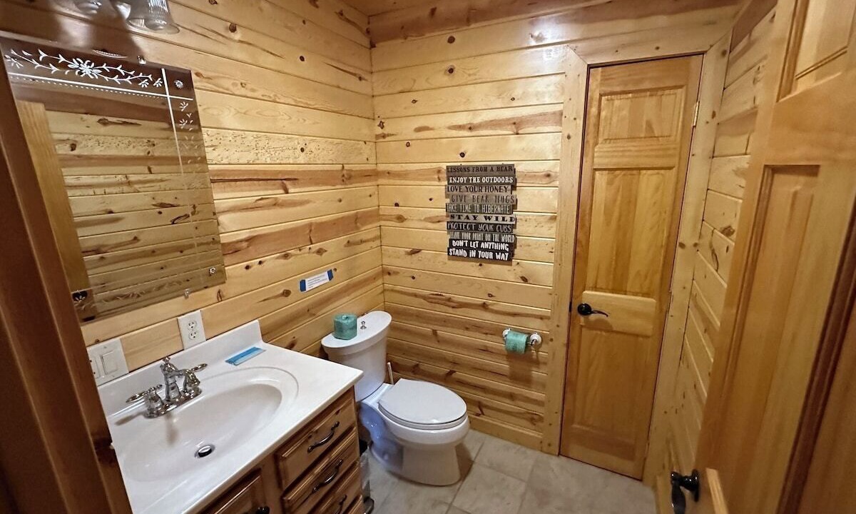 Photo of Bathroom in Sevierville