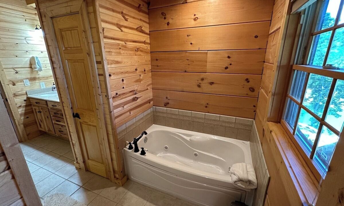 Photo of Bathroom in Sevierville