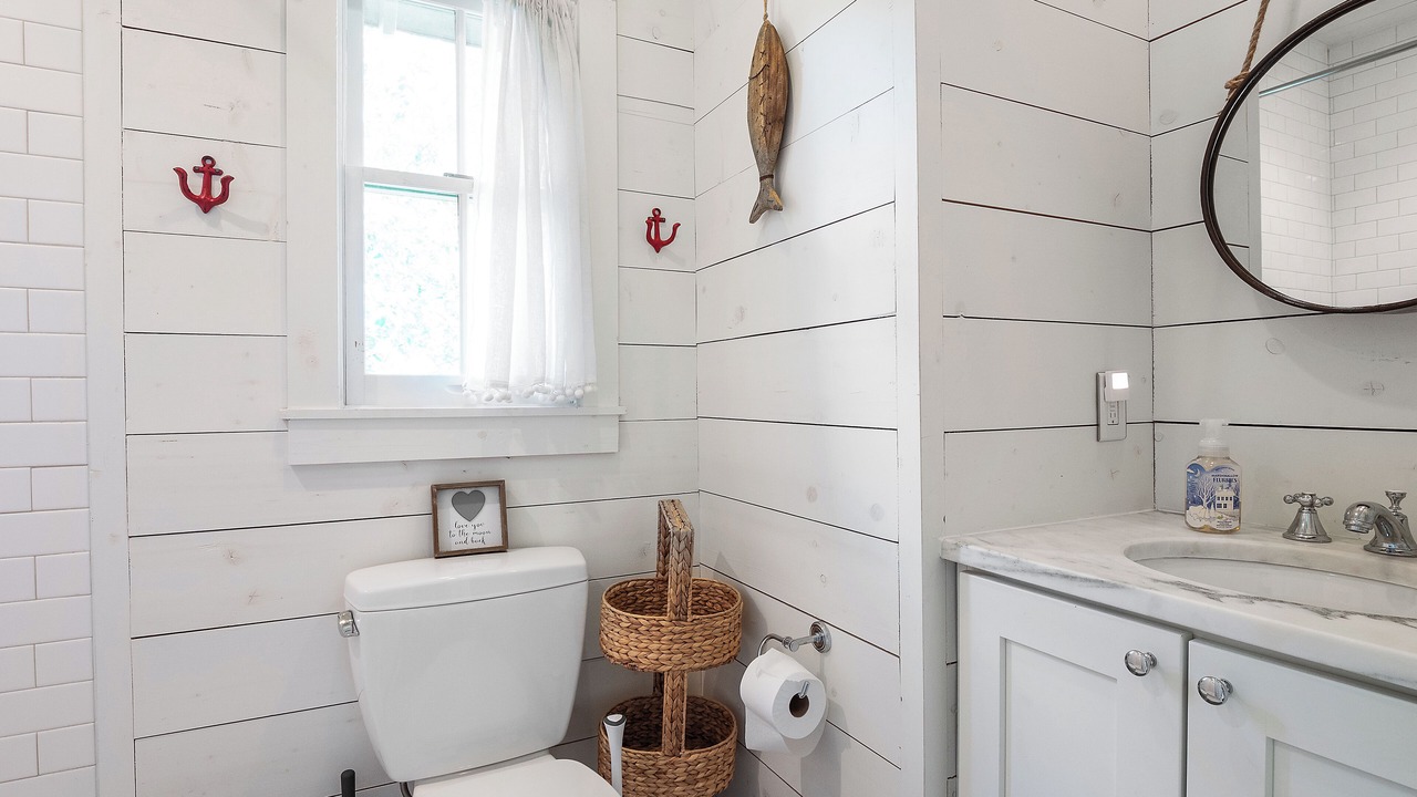 Photo of Bathroom in Crane Hill