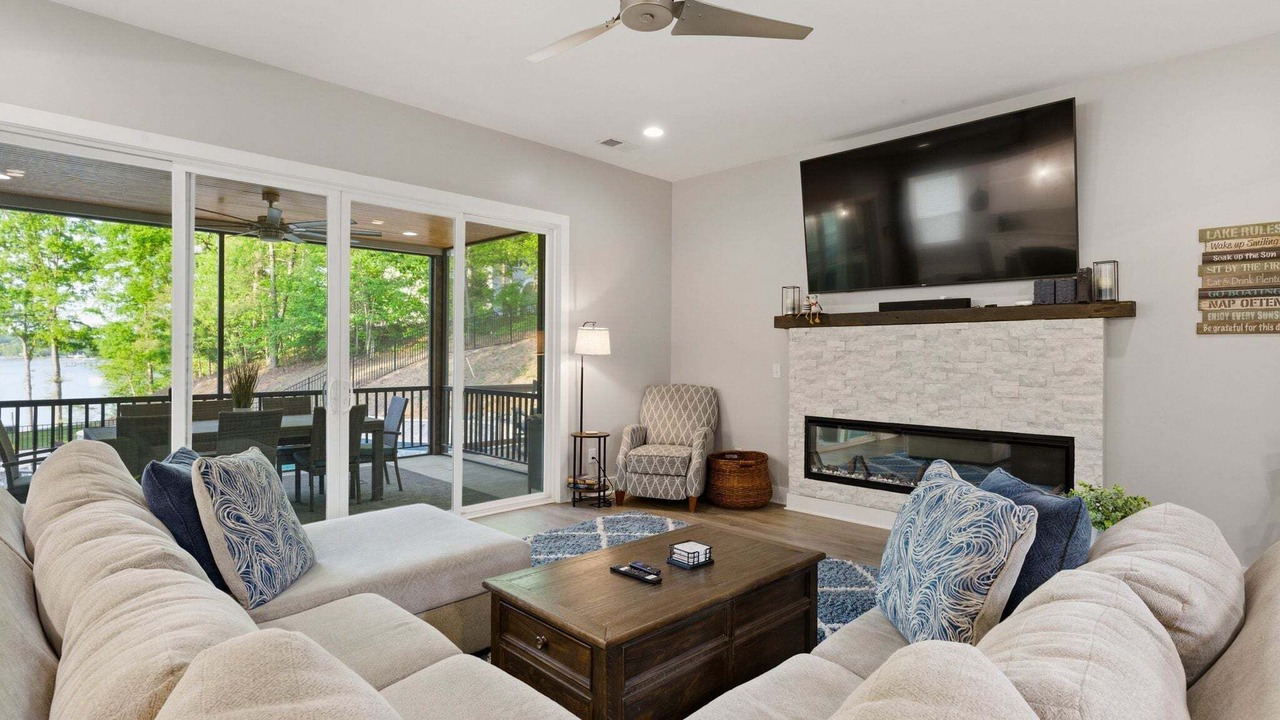 Photo of Livingroom in Mooresville