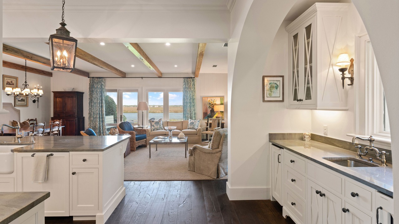 Photo of Others in Sea Island