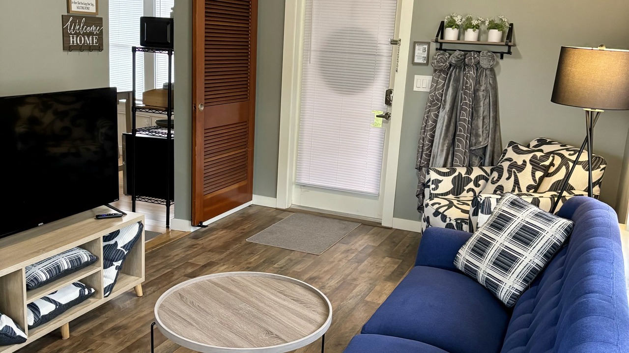 Photo of Livingroom in Daphne