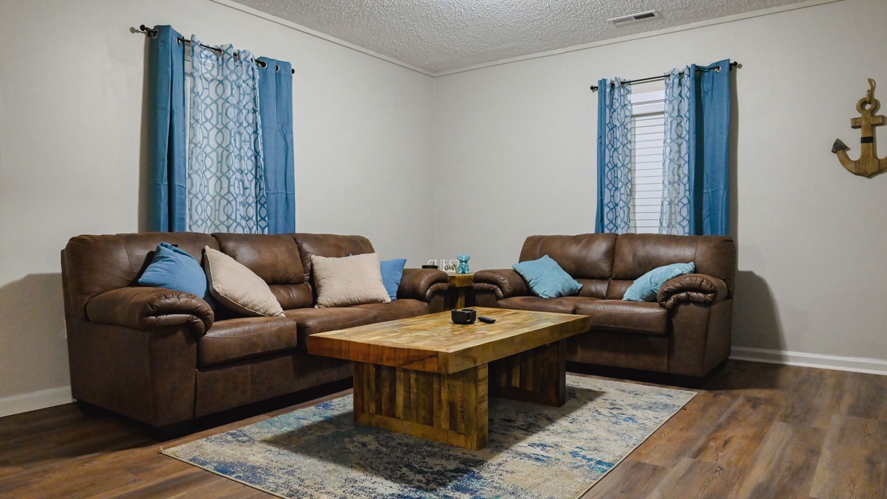Photo of Livingroom in Section