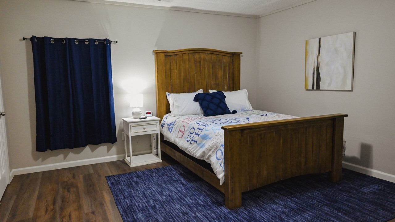 Photo of Bedroom in Section