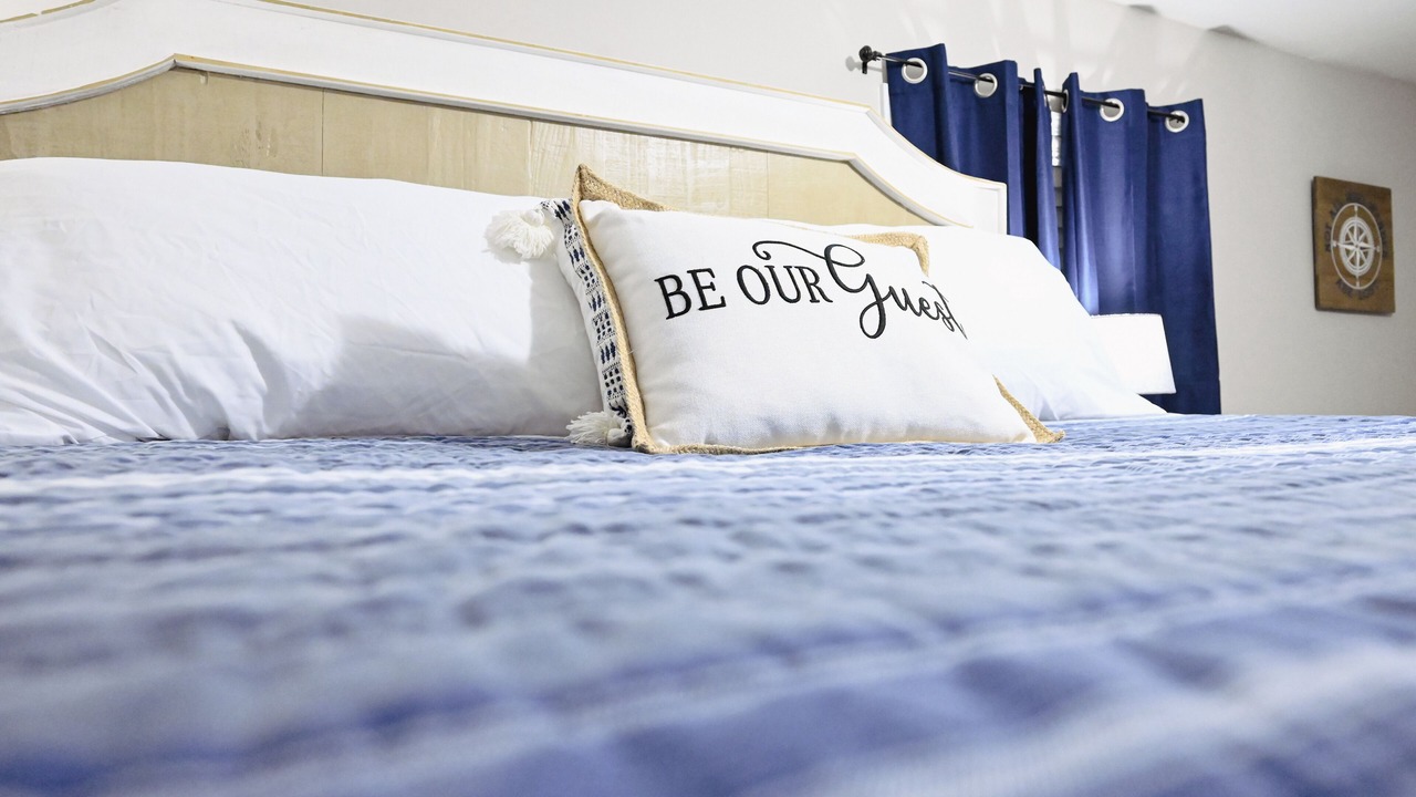 Photo of Bedroom in Section