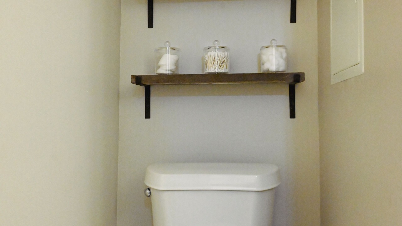 Photo of Bathroom in Section