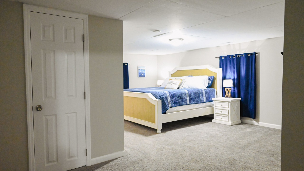 Photo of Bedroom in Section