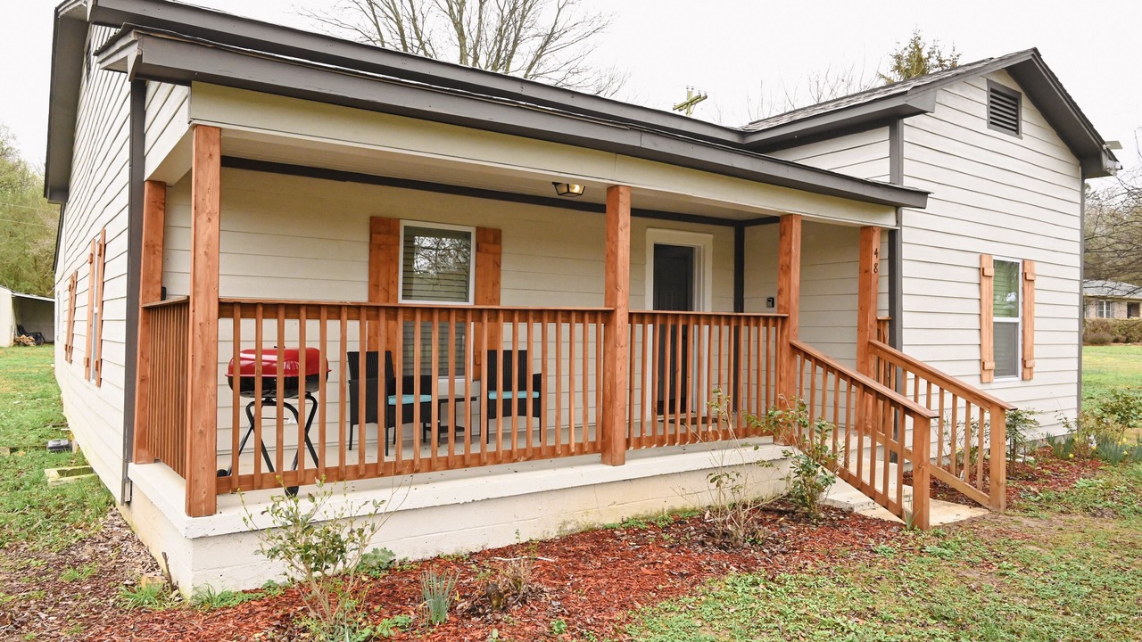 Photo of Outdoor in Section