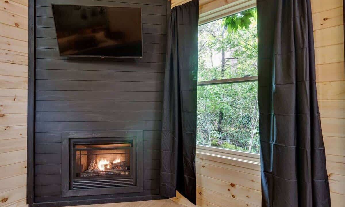 Photo of Livingroom in Rocky Grove