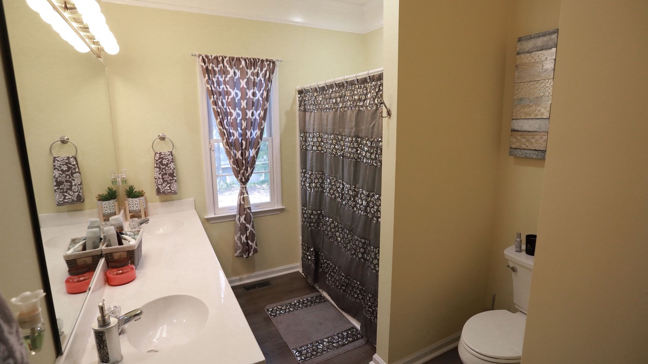 Photo of Bathroom in Warner Robins