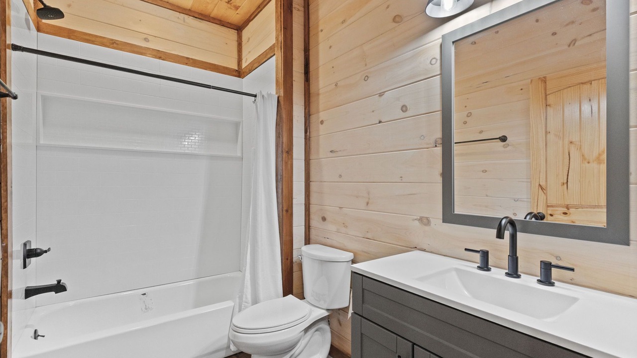 Photo of Bathroom in Sevierville