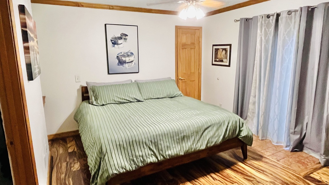 Photo of Bedroom in Eatonton