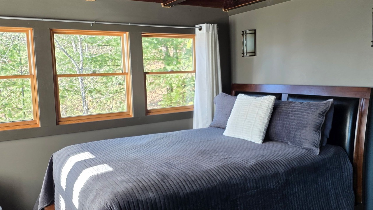 Photo of Bedroom in Hot Springs
