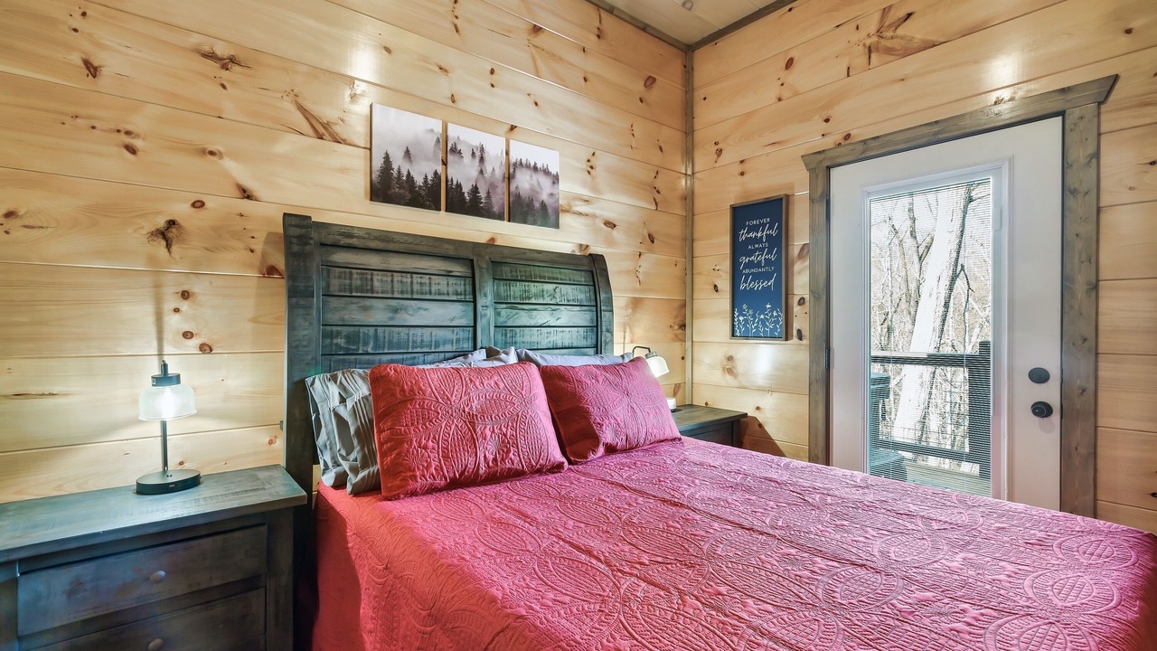 Photo of Bedroom in Sevierville