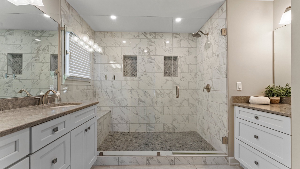 Photo of Others in Mayhew