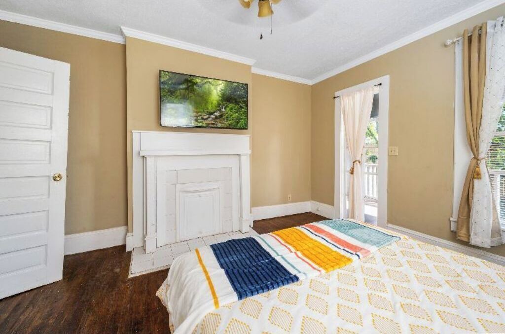 Photo of Bedroom in Macon