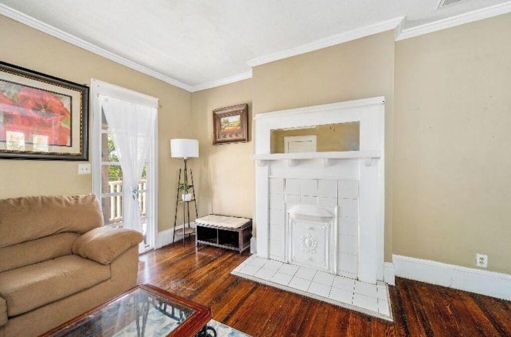 Photo of Livingroom in Macon