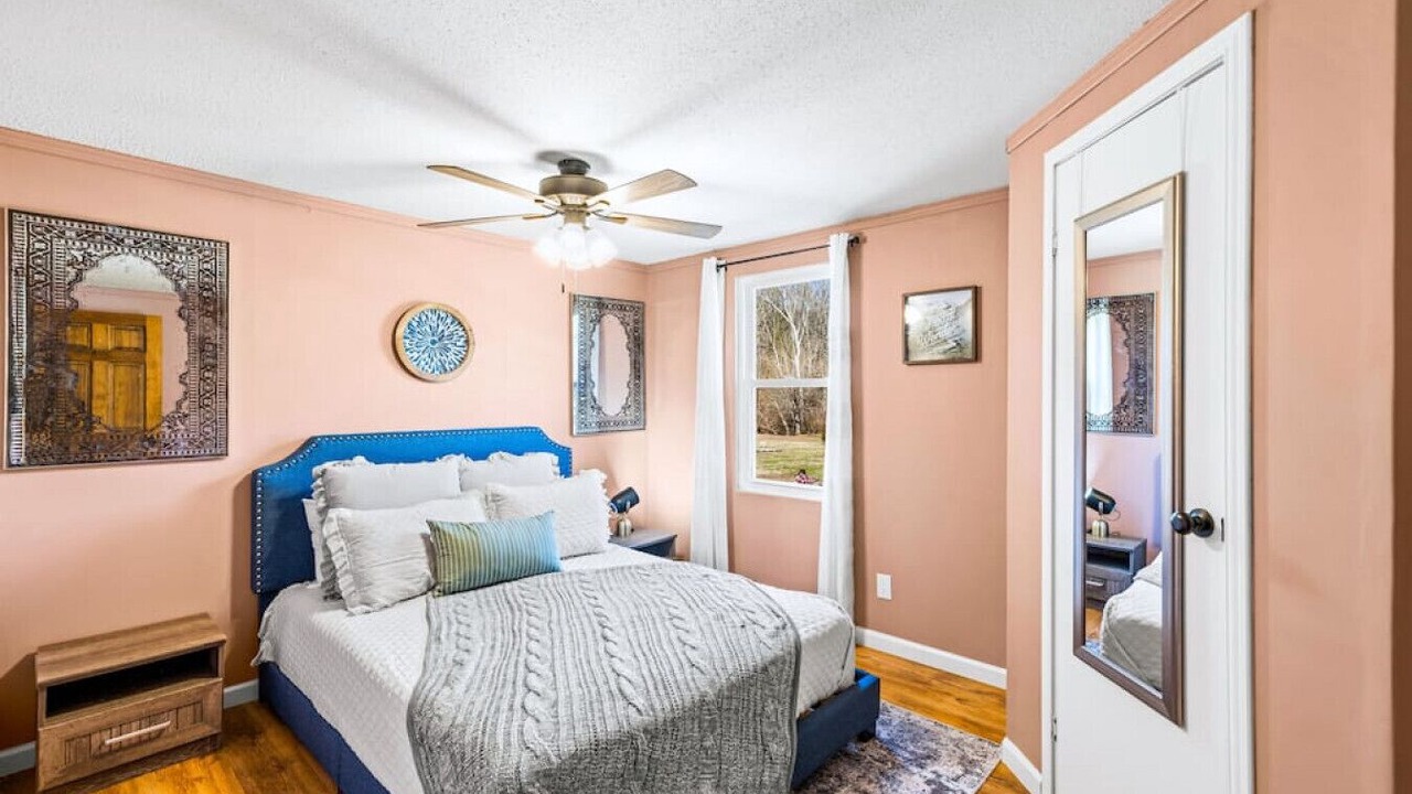 Photo of Bedroom in Newport