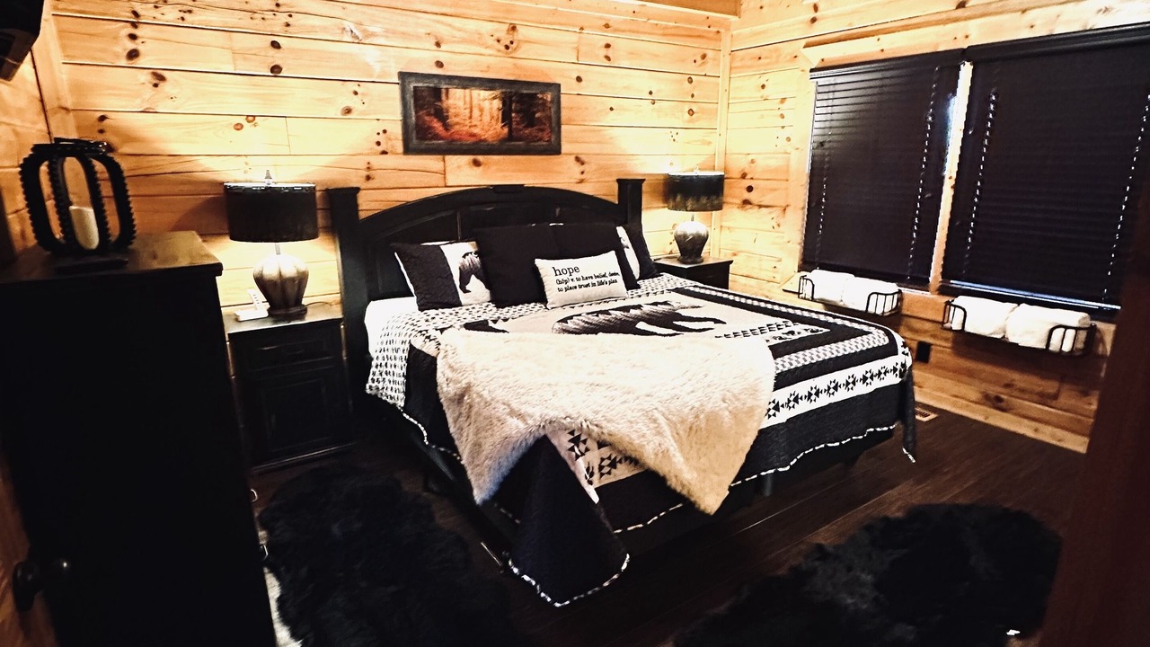 Photo of Bedroom in Sevierville