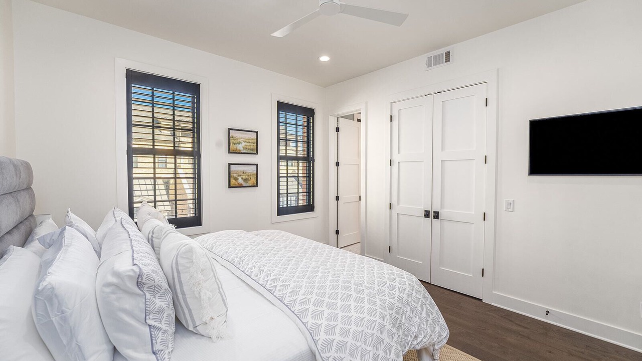 Photo of Bedroom in Hitch Village - Fred Wessels Homes