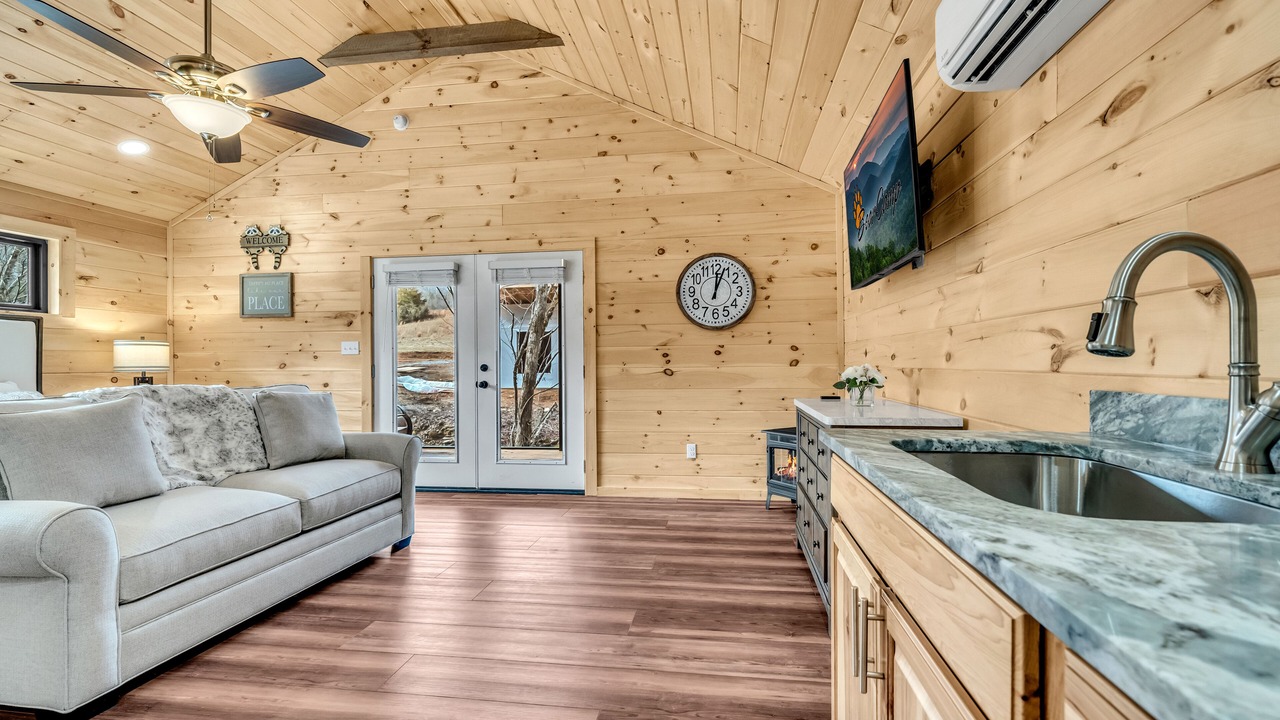 Photo of Livingroom in Cosby